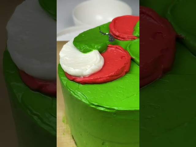 Украшение торта на Новый год